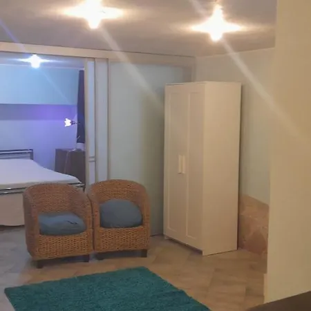 ゲストハウス Deluxe Mistral クアルトゥ・サンテーレナ