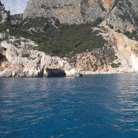 ゲストハウス Deluxe Mistral クアルトゥ・サンテーレナ