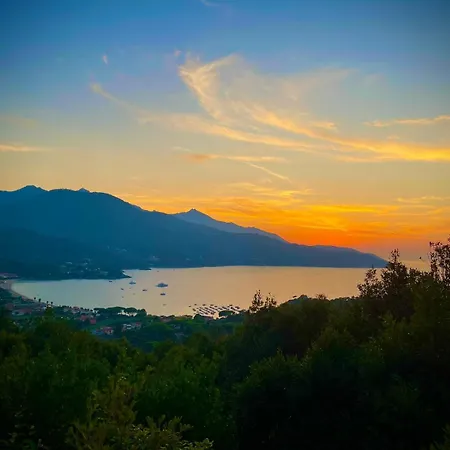 Deluxe Mistral ゲストハウス 4*