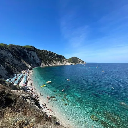 Deluxe Mistral Quartu SantʼElena